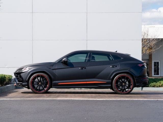 2022 Lamborghini Urus — 6