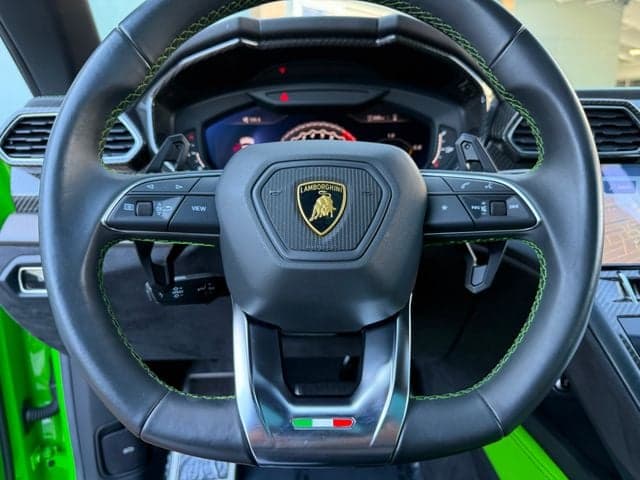 2021 Lamborghini Urus — 15